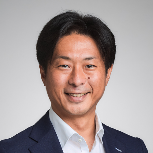 三小田 実